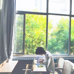 毛茸茸女人和驴性交
