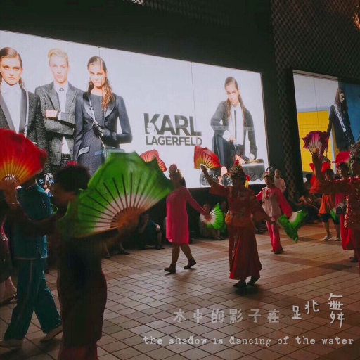 毛茸茸女人和驴性交
